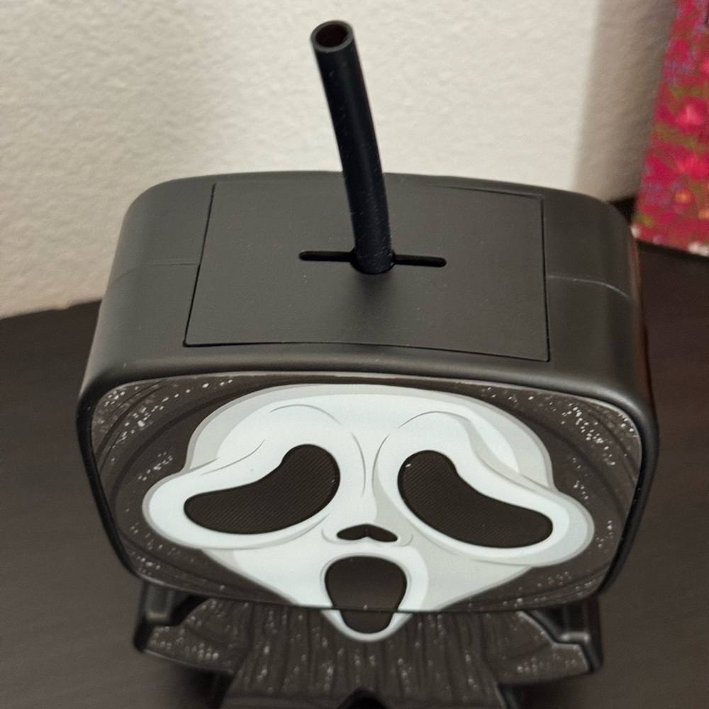 Ghost Face Scream VI Cinemark Drink Cup - Picture 3 of 7